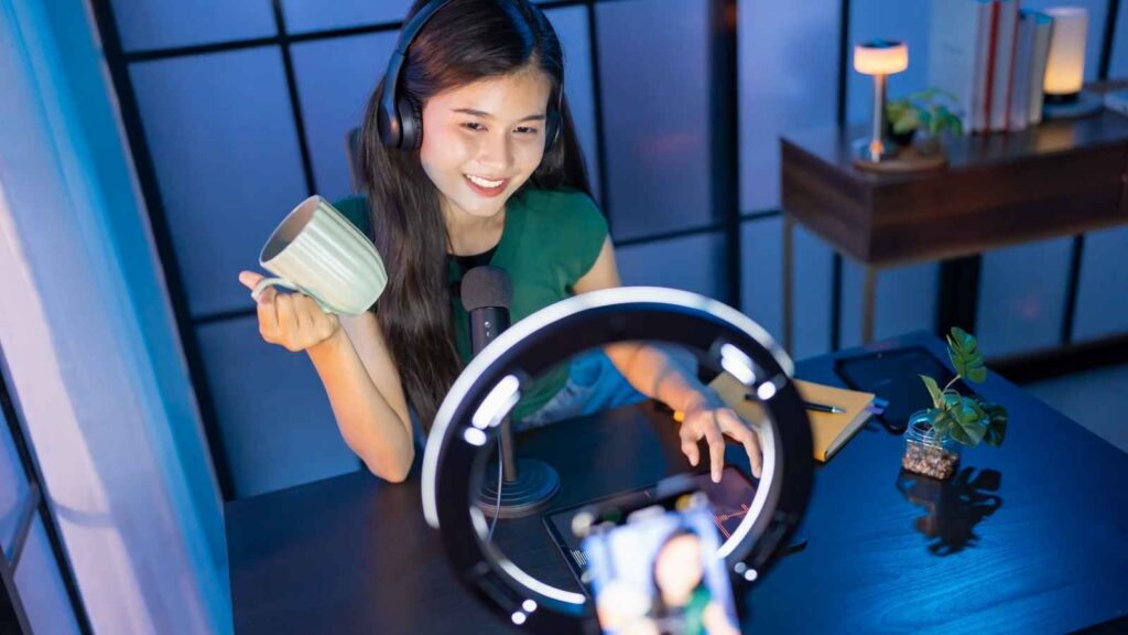 Expert-comptable pour créateur de contenu influenceur influenceuse à Paris